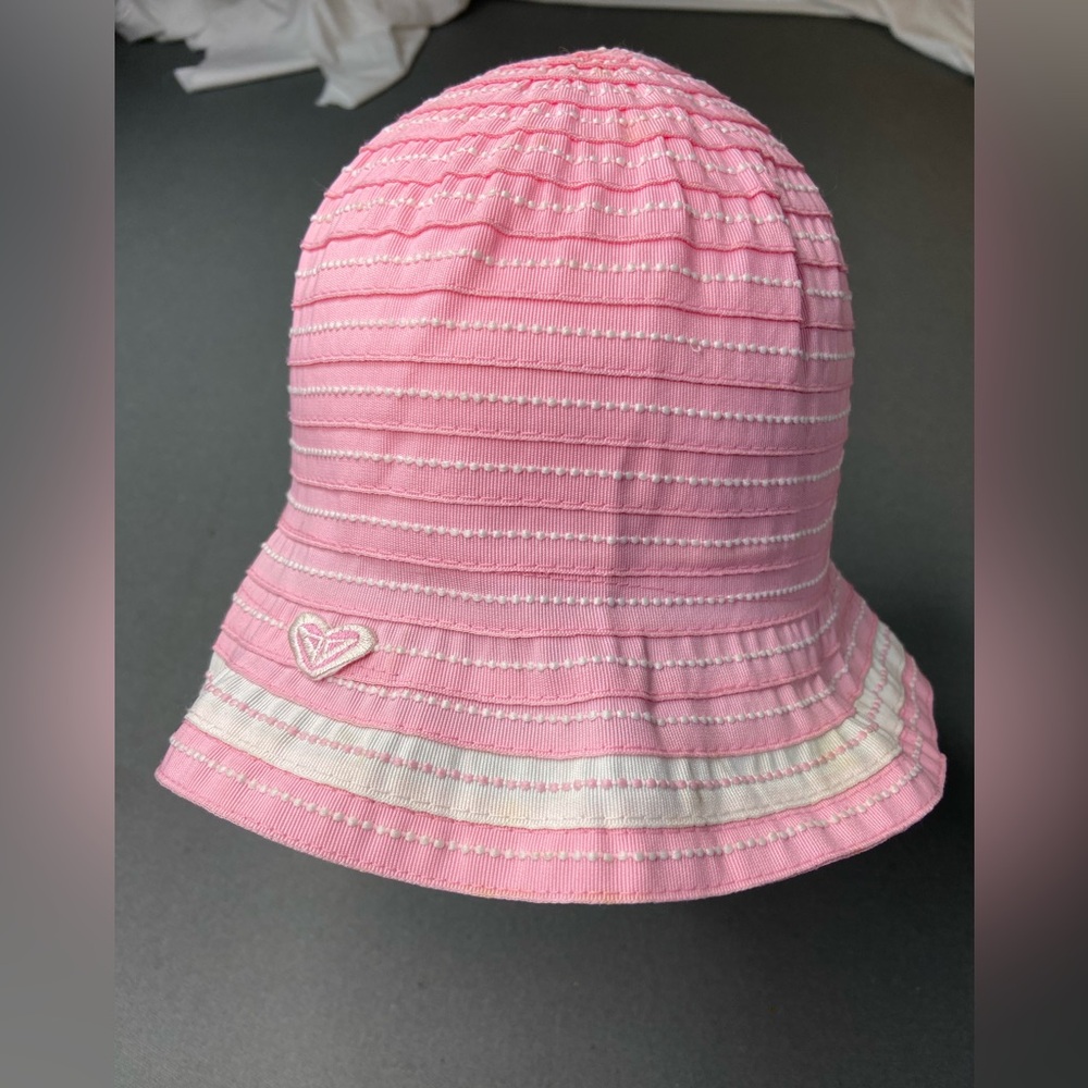 Roxy Girl Pink Striped Bucket Hat with Heart Emblem Vintage